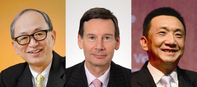 (左起) 世界黃金協會遠東區董事總經理鄭良豪、國際鉑金協會首席執行官高偉政、上海鉆石交易所總裁林強